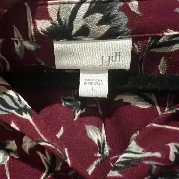 J Jill Georgette Dark Floral Blouse Tunic Size LG NWOT - Picture 4 of 8
